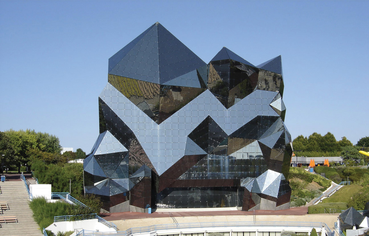 Complex reflective facade on a building in Futuroscope France themepark